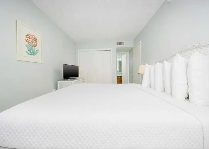 Island Winds East 210 Apartment *
