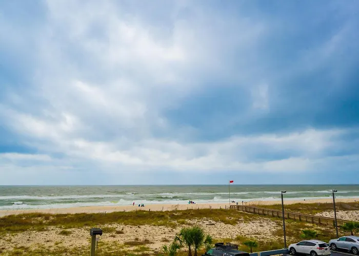 Apartment Island Winds East 210 *